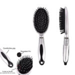 Hair Brush Plastic (HB2) (PER PIECE)
