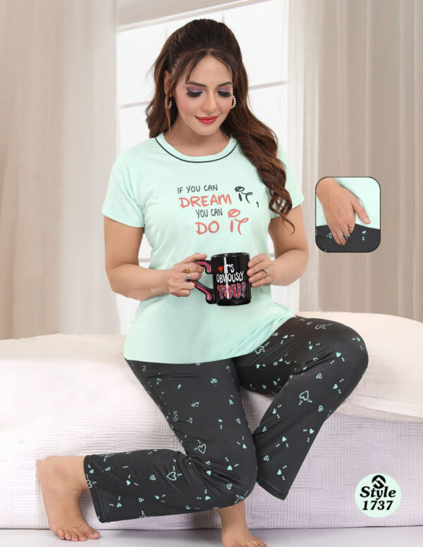 Women Cotton Half Sleeves Pajama Set (1737)