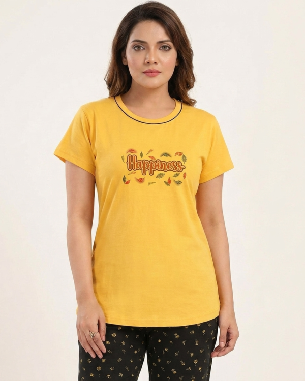 Women Cotton Half Sleeves Pajama Set (1740)