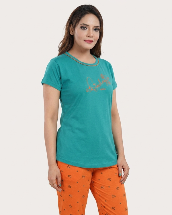 Women Cotton Half Sleeves Pajama Set (1747)